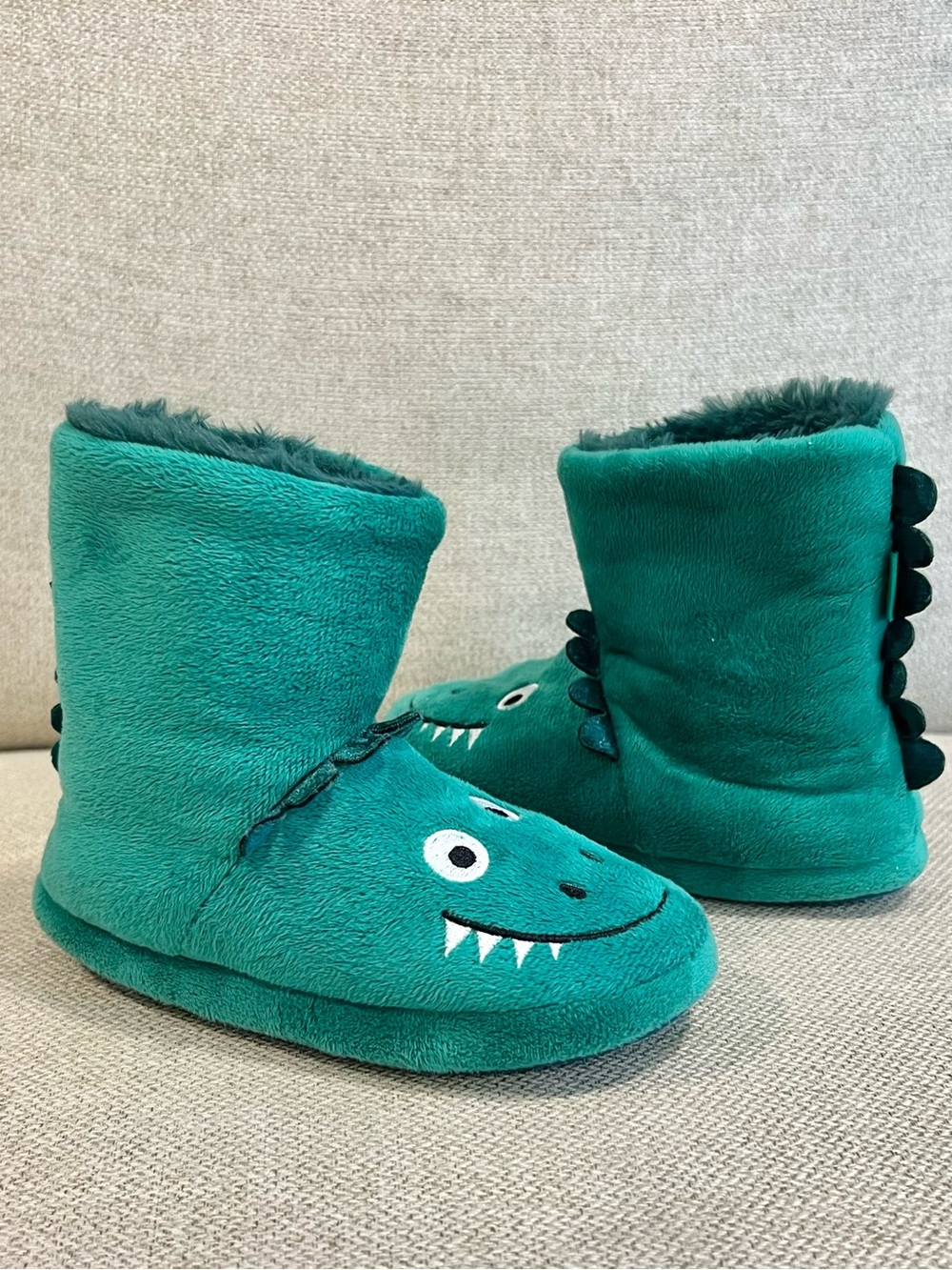 Totes Size 11-12 Toddler Green Dinosaur Plush Bootie Slippers GUC